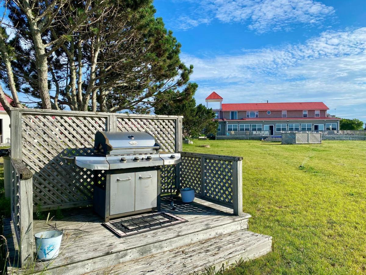 The Waterfront Motel Grand Barachois Buitenkant foto