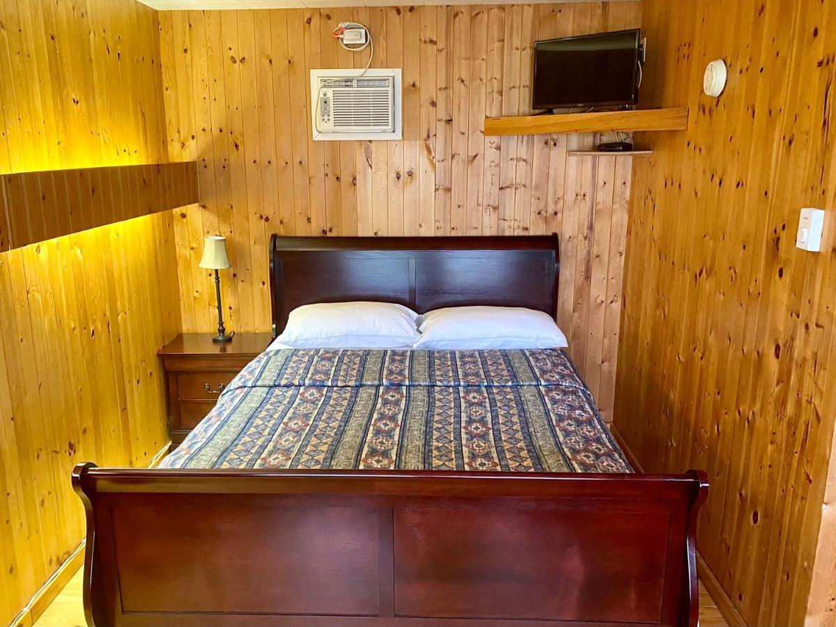 The Waterfront Motel Grand Barachois Buitenkant foto